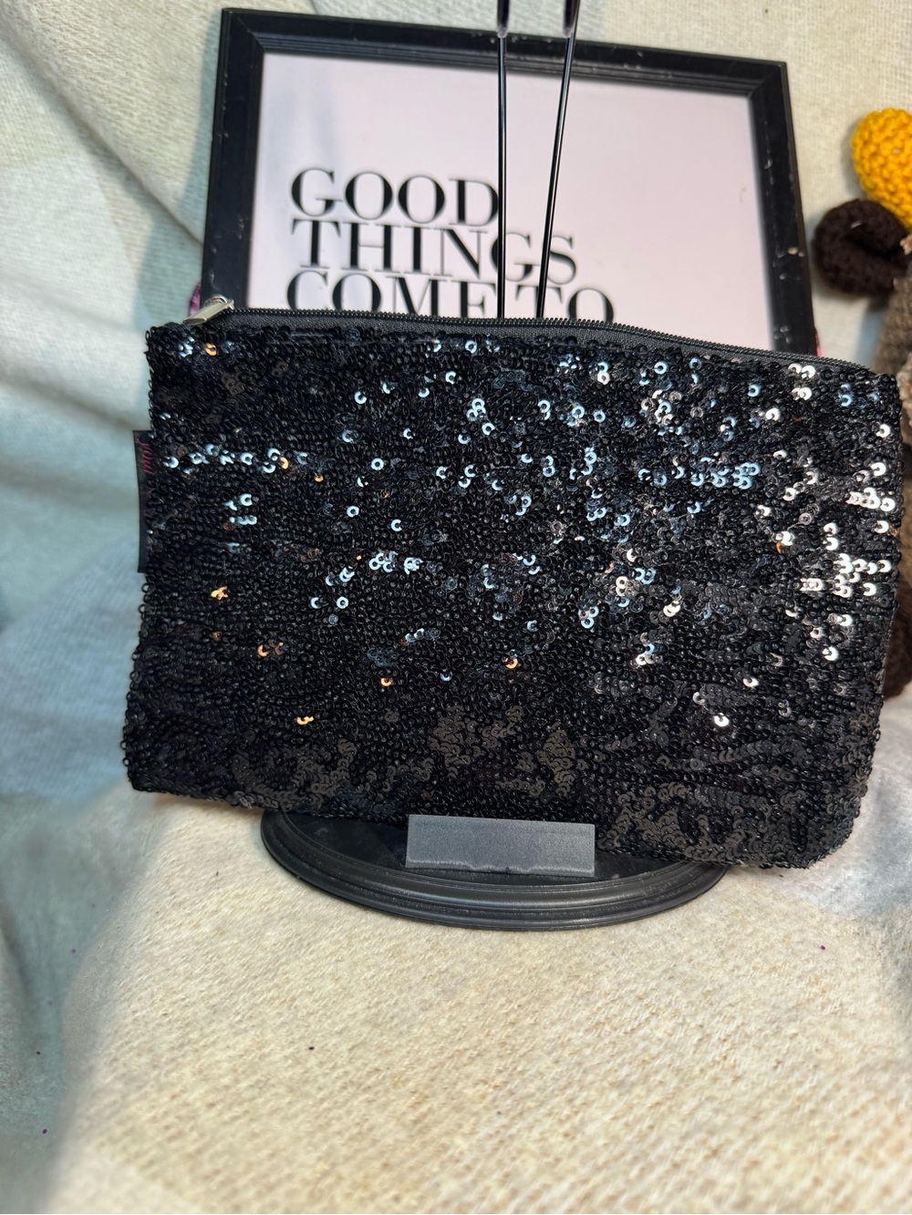 Black Sequin Zip Pouch - Women's Evening Clutch
